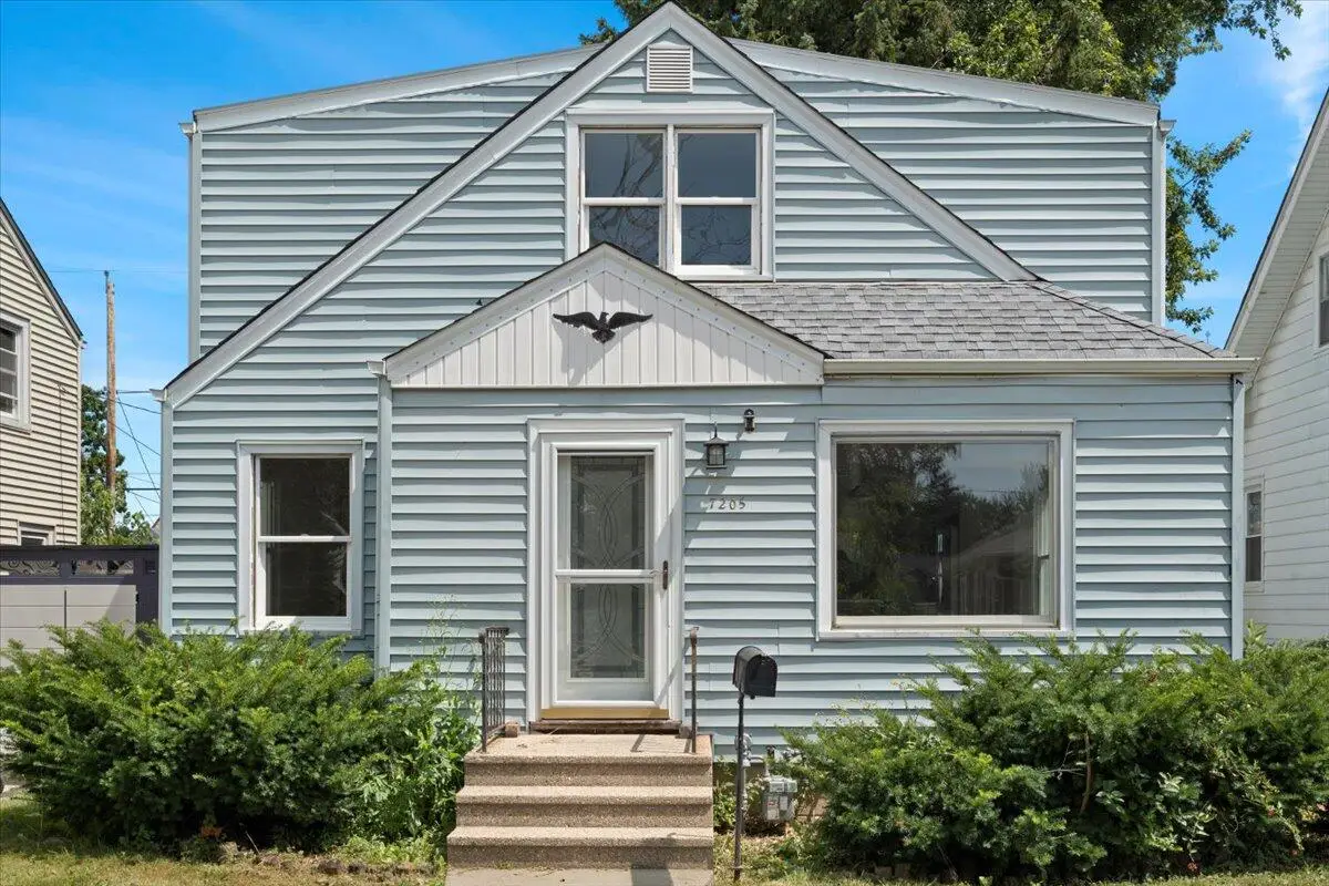 7205 41st St, Kenosha, WI 53142 - #1