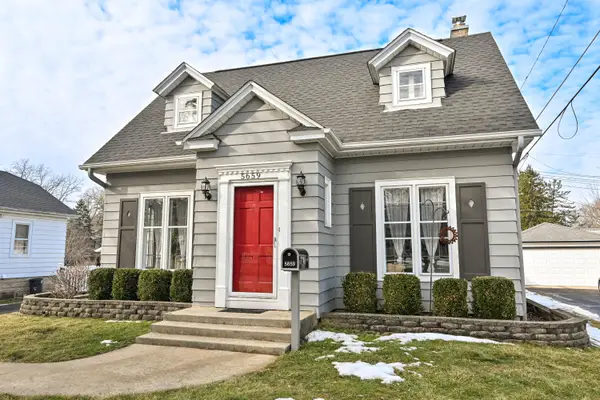 5659 S 110th St, Hales Corners, WI 53130