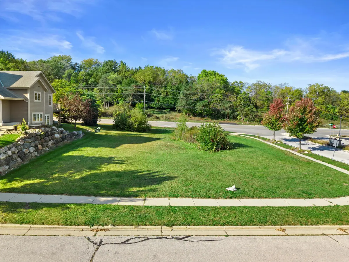 Lot 90 Oak Valley Ln, Waukesha, WI 53188 - #1