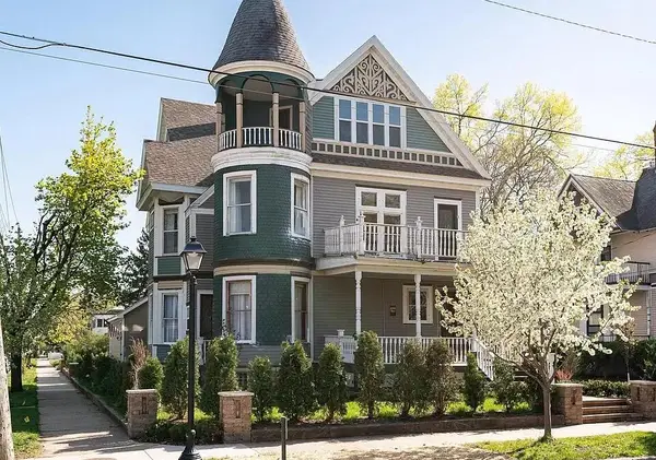 928 King St, La Crosse, WI 54601