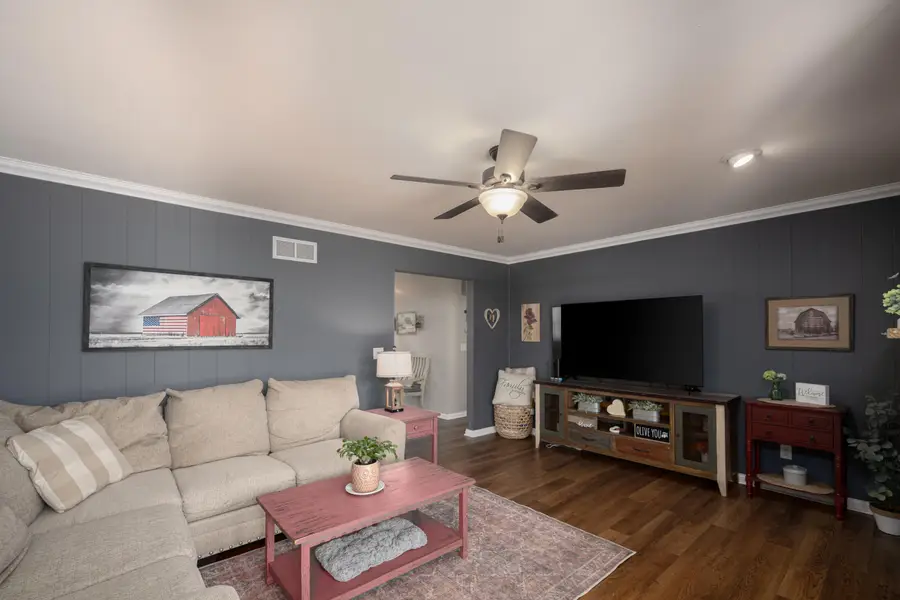 3323 Green Meadows Ln, Elmwood Park, WI 53405 - #3