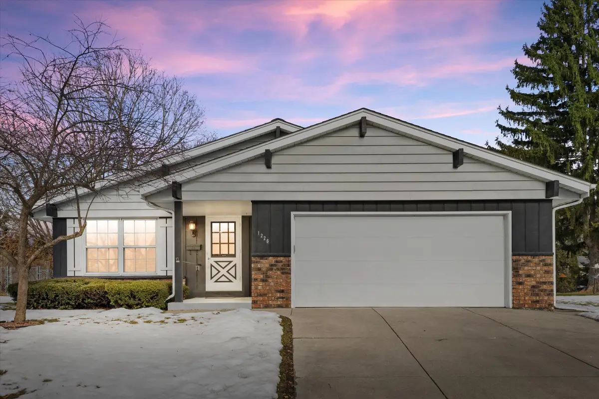 1226 Market Pl, Waukesha, WI 53189 - #1