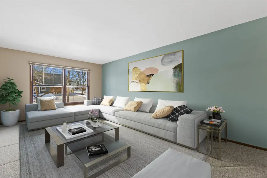 1226 Market Pl, Waukesha, WI 53189 - #2