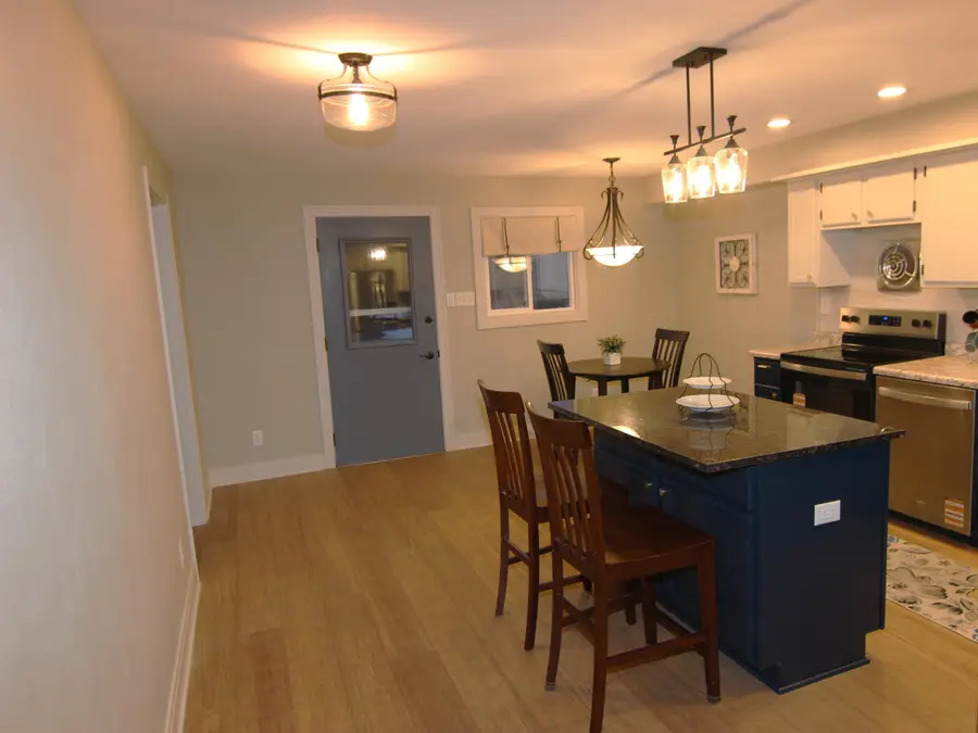 1303 S 9th St, Watertown, WI 53094 - #3