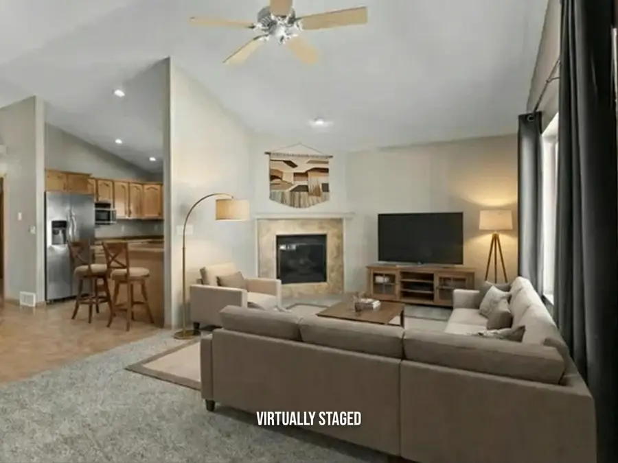 4017 Delta St, Manitowoc, WI 54220 - #3