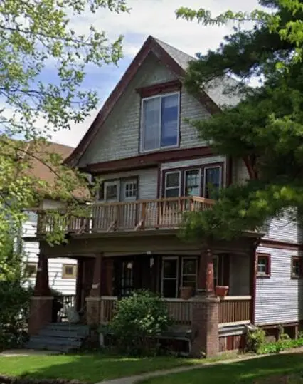 2660 N 45th St, Milwaukee, WI 53210