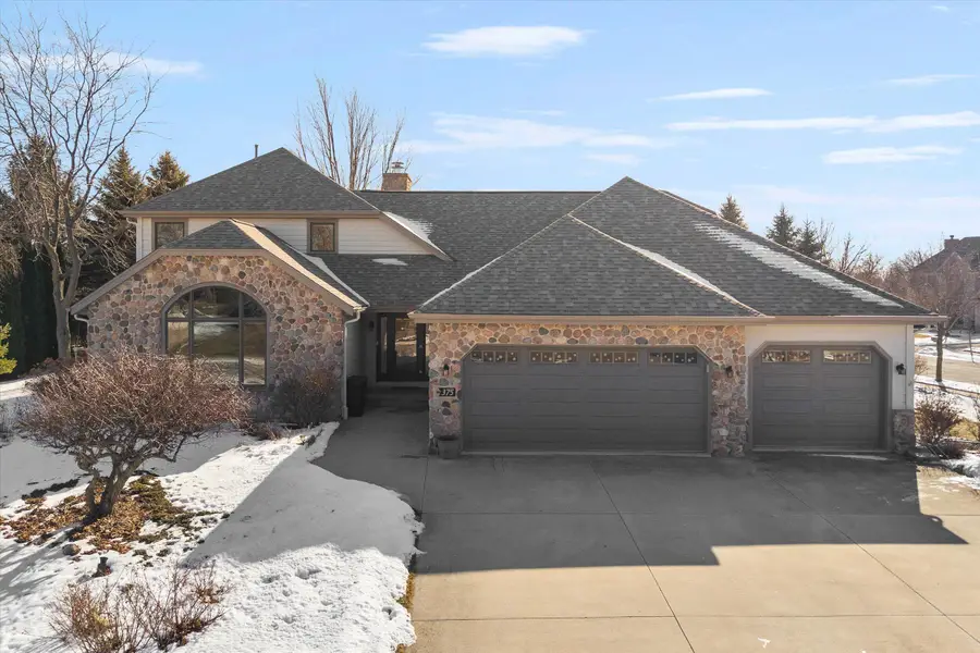 375 Regatta Dr, Port Washington, WI 53074 - #2