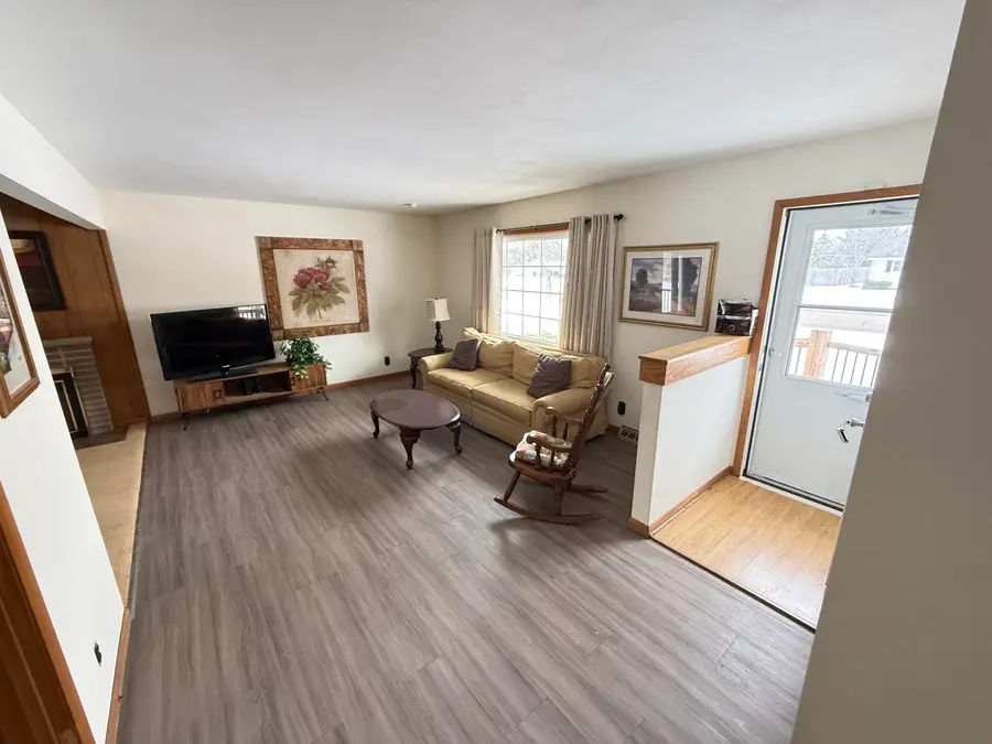 1956 Bootmaker Dr, Beloit, WI 53511 - #3