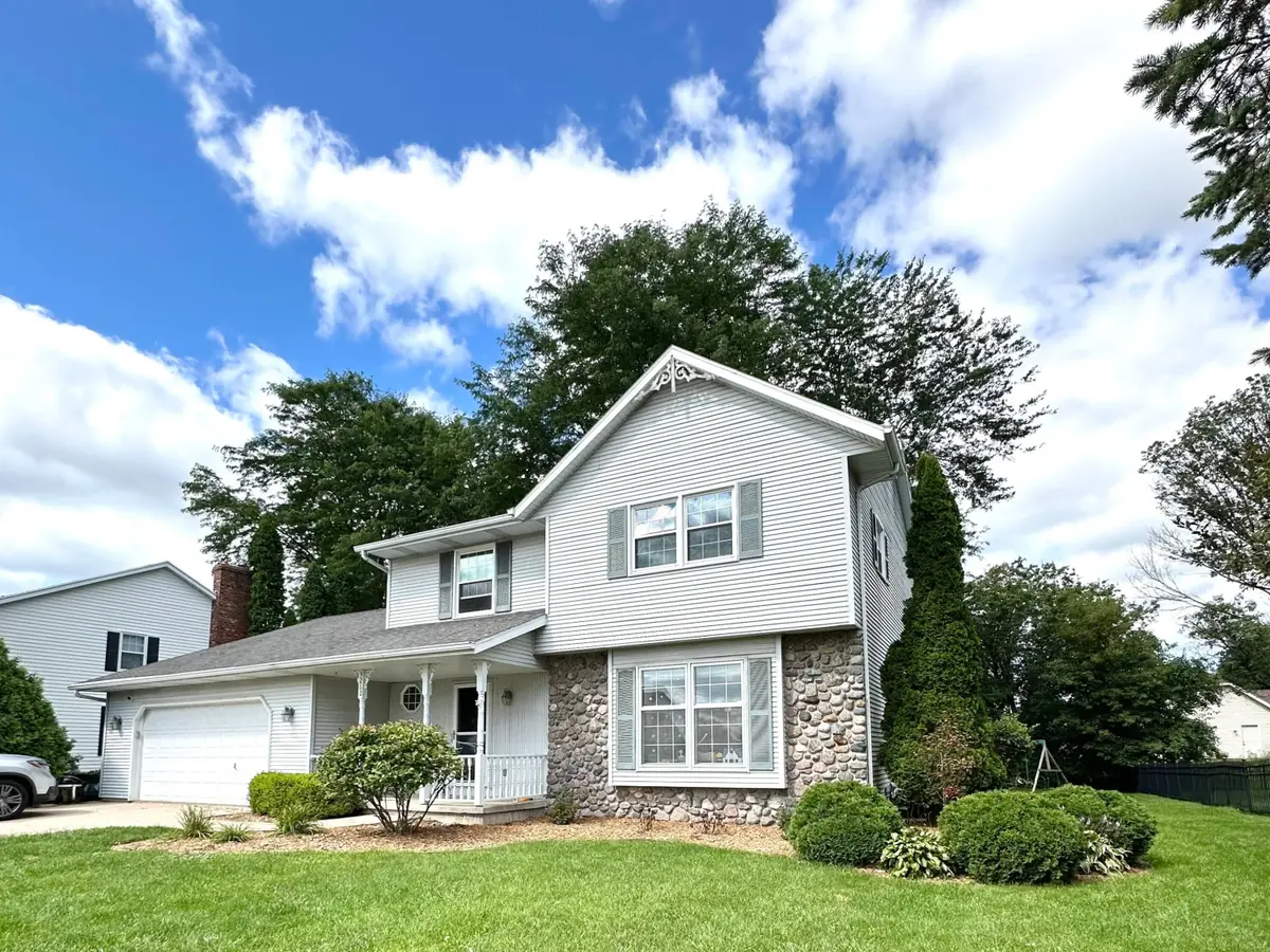 3262 Calais Ct, Allouez, WI 54301 - #1