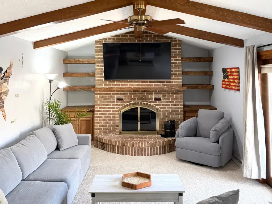 3262 Calais Ct, Allouez, WI 54301 - #3