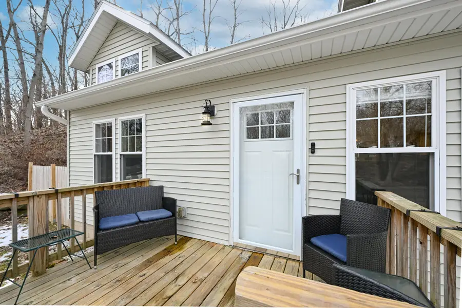 W299N2857 Maple Ave, Delafield, WI 53072 - #2