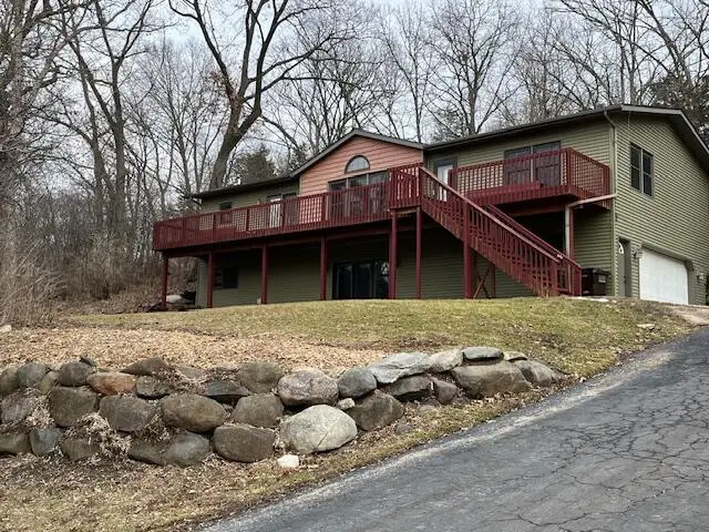 710 W Blackhawk Dr, Fort Atkinson, WI 53538 - #1