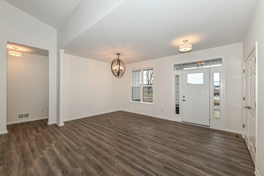 402 Manchester Dr, Williams Bay, WI 53191 - #3