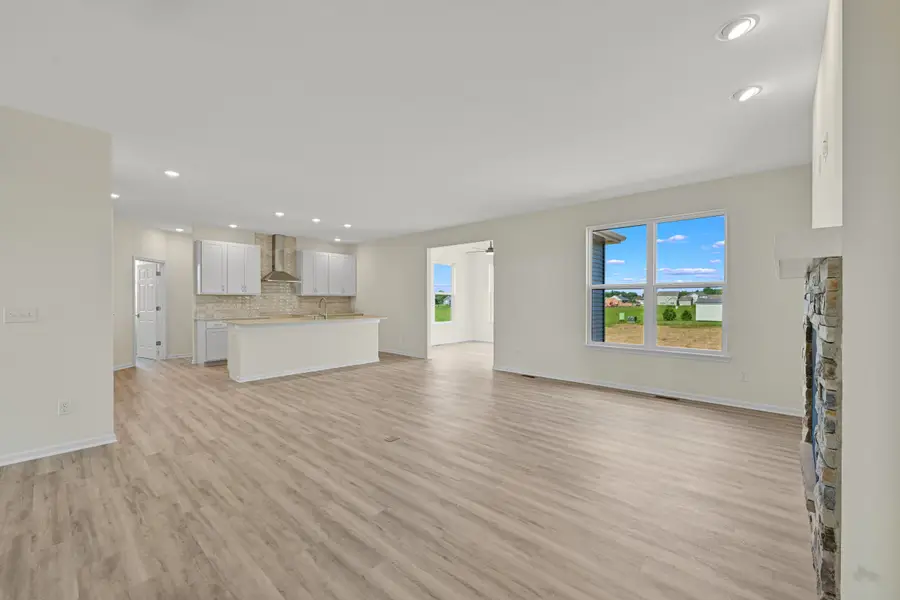 410 Manchester Dr, Williams Bay, WI 53191 - #3