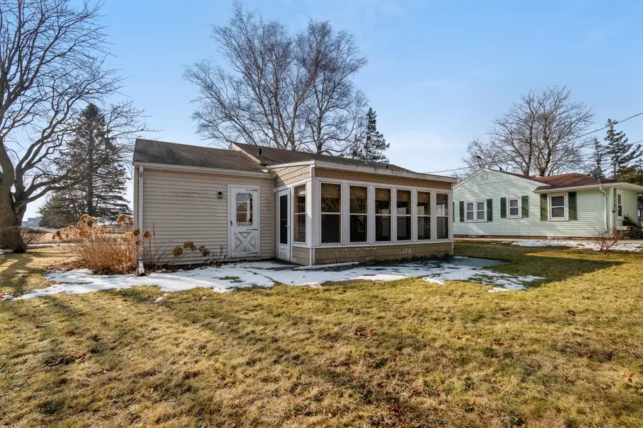 316 E Park View Ln, Manitowoc, WI 54220 - #2