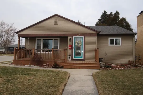 604 N 27th St, Sheboygan, WI 53081