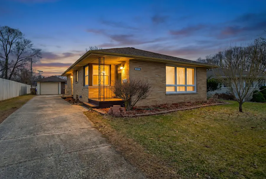 807 79th St, Kenosha, WI 53143 - #2