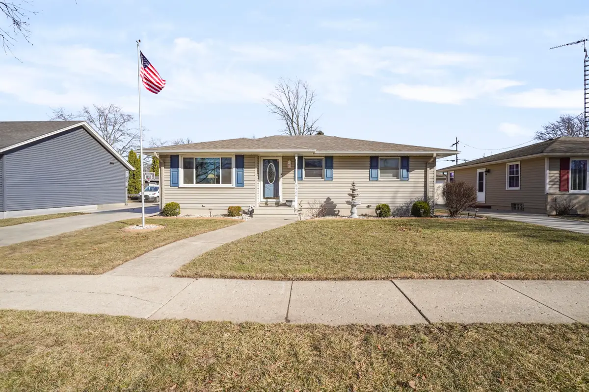 8409 27th Ave, Kenosha, WI 53143 - #1