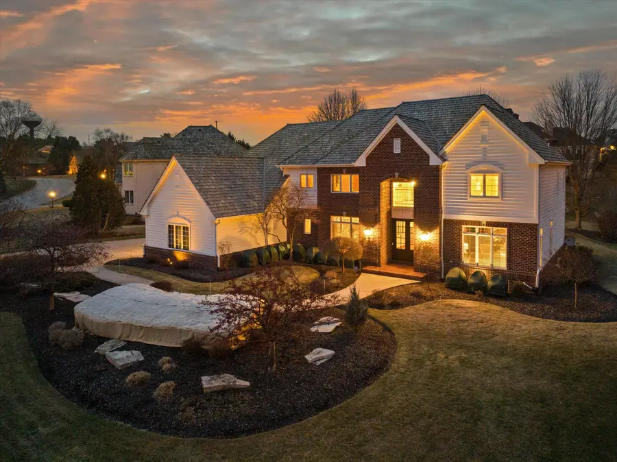 1810 E Bristlecone Dr, Hartland, WI 53029 - #3