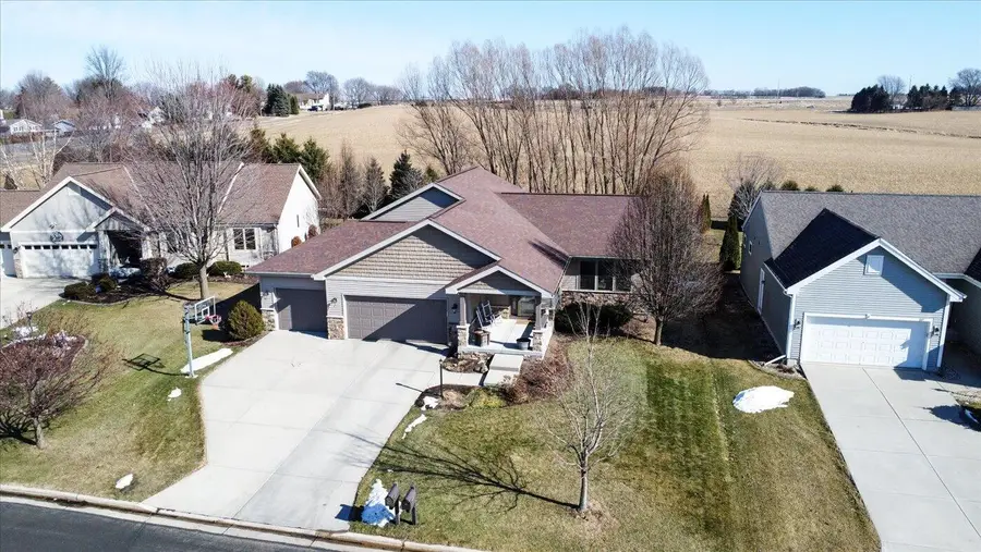 851 Shooting Star Cir, Deforest, WI 53532 - #2