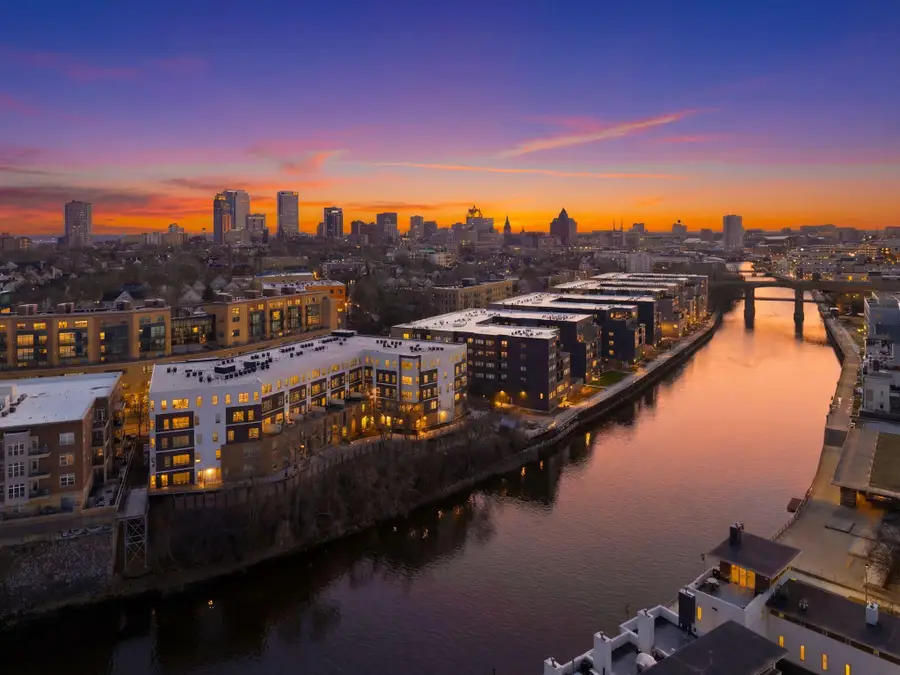 851 E Reservoir Ave, Milwaukee, WI 53212 - #2