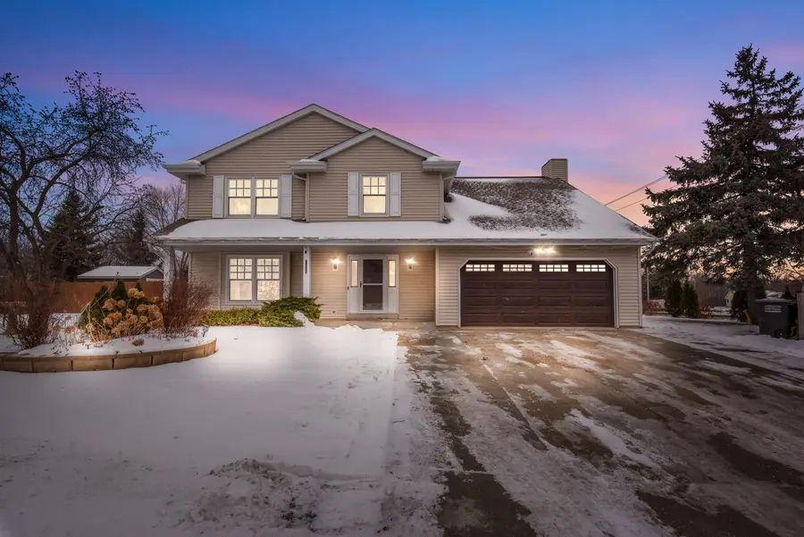 7101 S Countryside Dr, Franklin, WI 53132 - #2