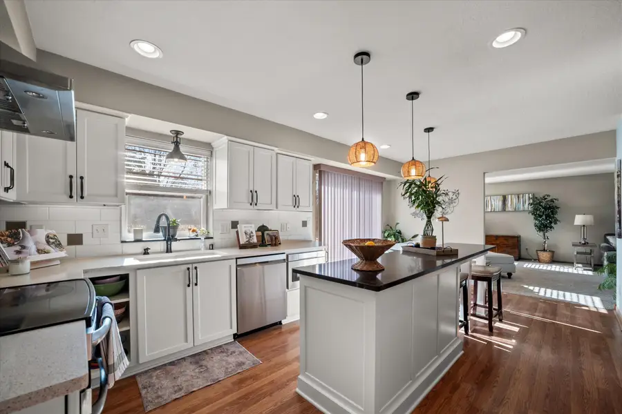 7277 S Dover Hill Ct, Franklin, WI 53132 - #2