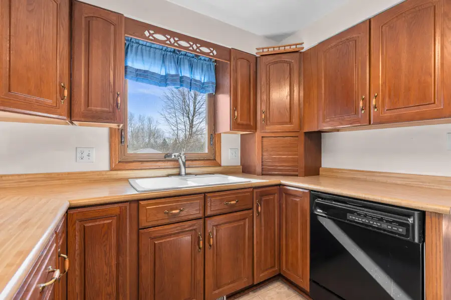 564 E Rhine St, Elkhart Lake, WI 53020 - #2