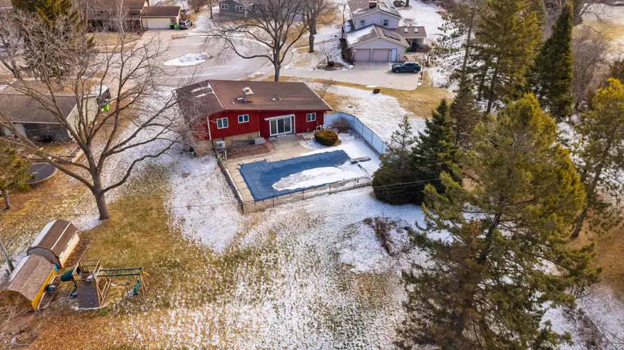 1015 Hillside Dr, Kewaskum, WI 53040 - #3