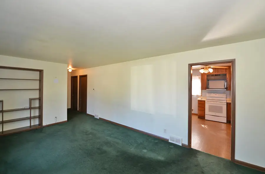 2613 Indian Trl, Caledonia, WI 53402 - #2