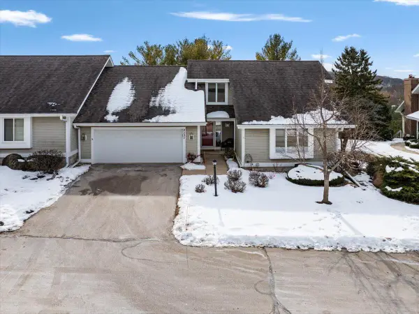 3131 Madison St, Waukesha, WI 53188