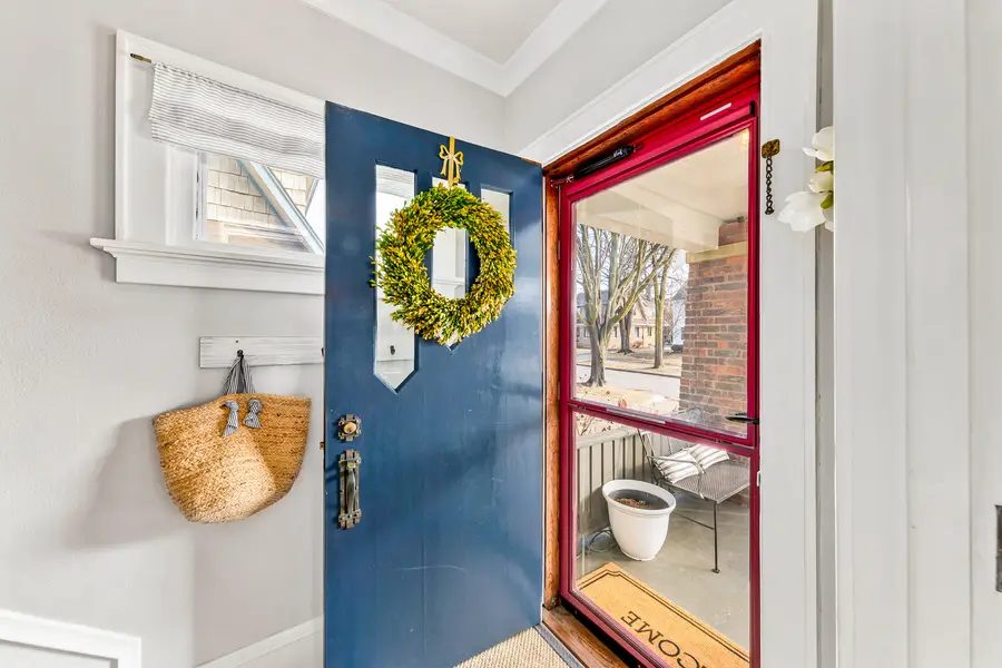 1921 Underwood Ave, Wauwatosa, WI 53213 - #3