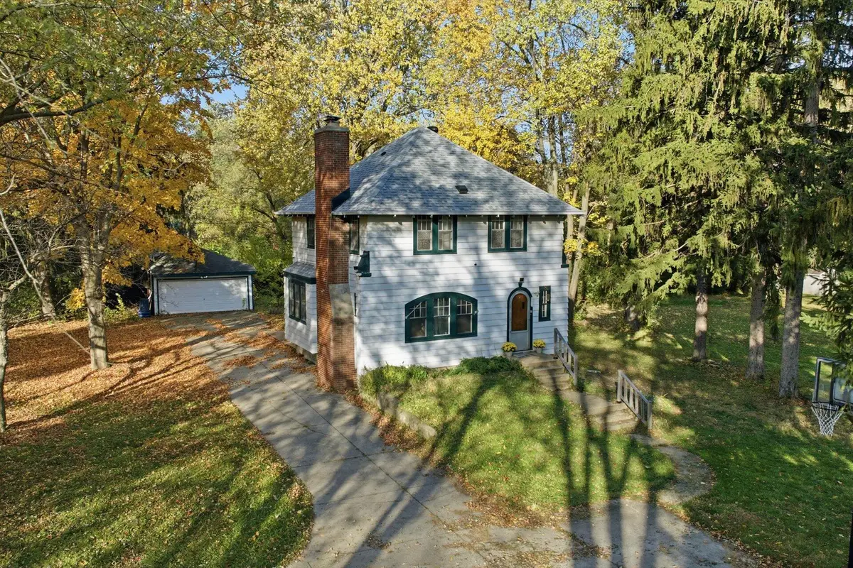 4400 W Parkland Ave, Brown Deer, WI 53223 - #1