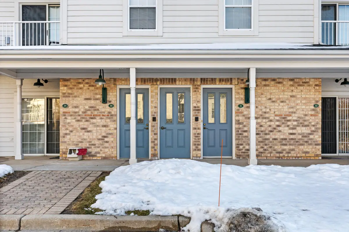 2720 Northview Rd, Waukesha, WI 53188 - #1