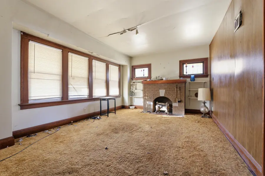 4058 N 24th Pl, Milwaukee, WI 53209 - #3