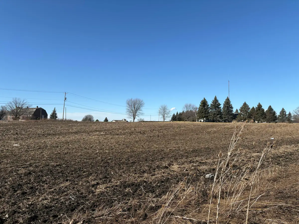 5602 16th Pl, Somers, WI 53144 - #1