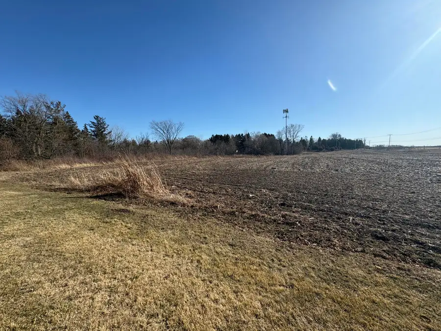 5602 16th Pl, Somers, WI 53144 - #2