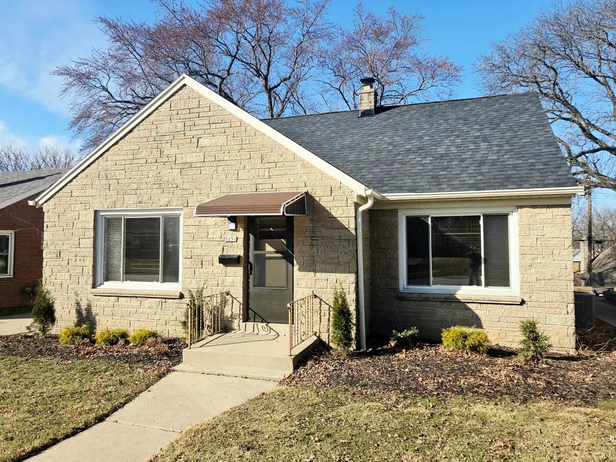 3251 N 94th St, Milwaukee, WI 53222 - #1