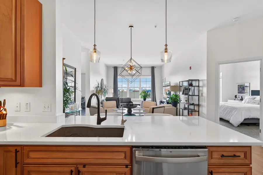 3930 S Lake Dr, Saint Francis, WI 53235 - #2