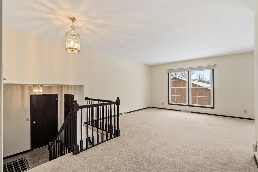 703 Hanson Ct, Onalaska, WI 54650 - #3