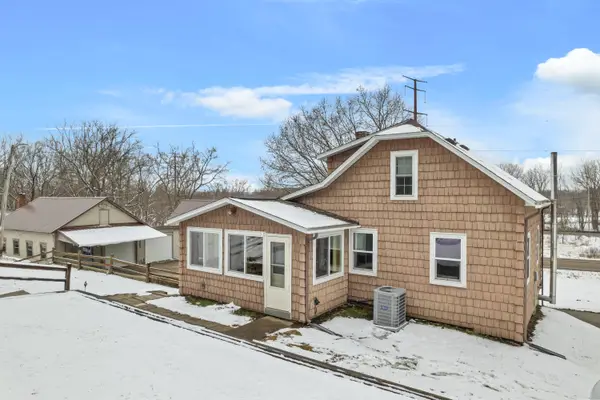 S2232 State Road 35, Belvidere, WI 54610
