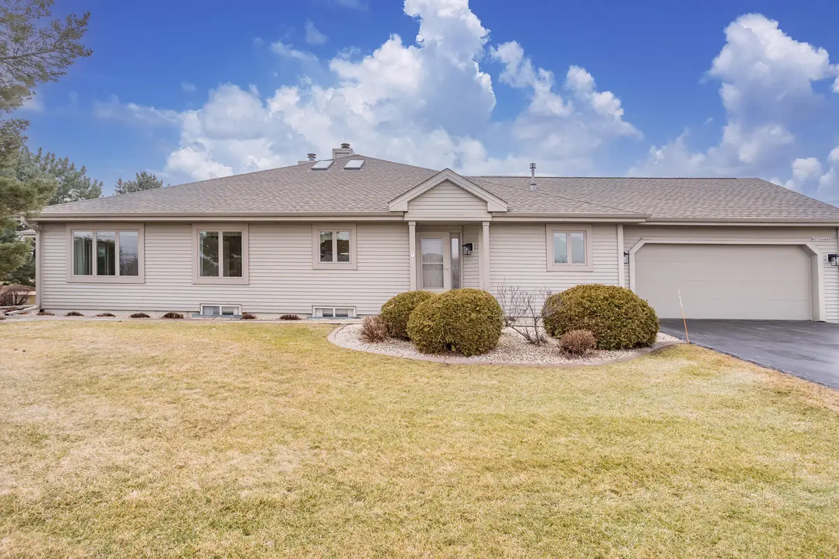 W173N8035 Shady Ln, Menomonee Falls, WI 53051 - #1