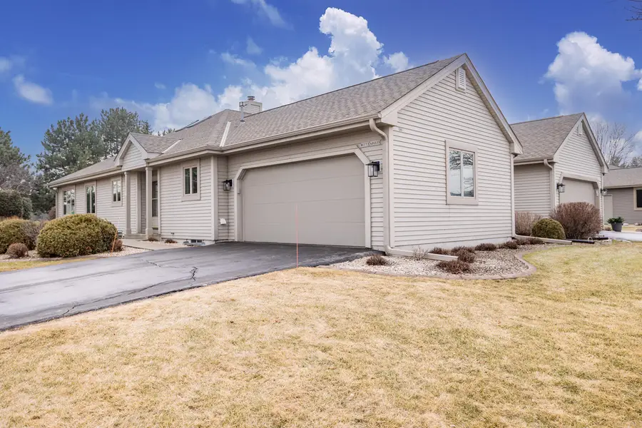 W173N8035 Shady Ln, Menomonee Falls, WI 53051 - #2