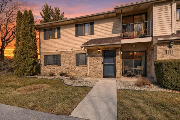 4008 81st St, Kenosha, WI 53142