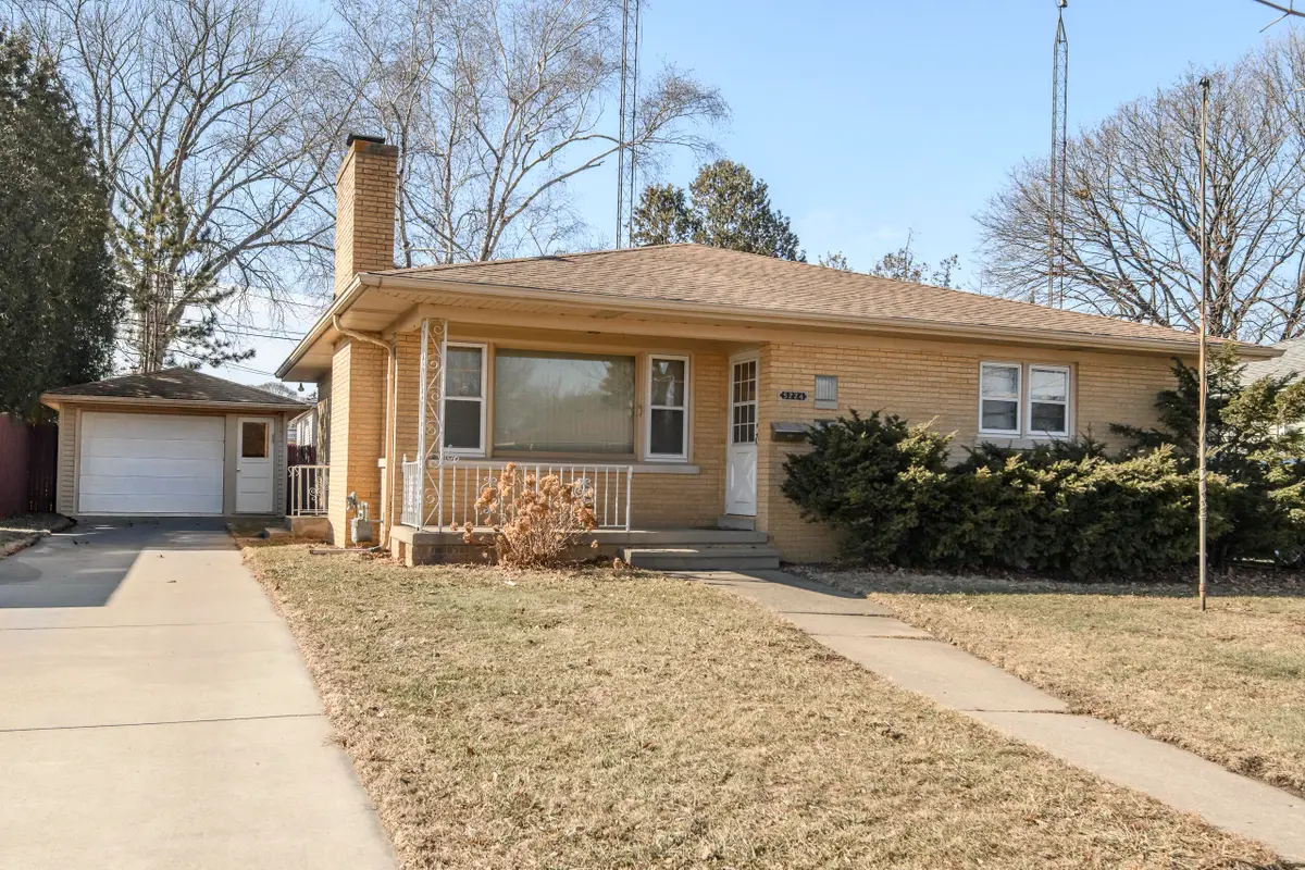 5224 38th Ave, Kenosha, WI 53144 - #1