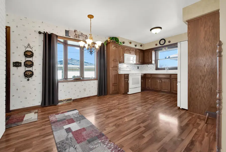 2604 E Birchwood Ave, Cudahy, WI 53110 - #2