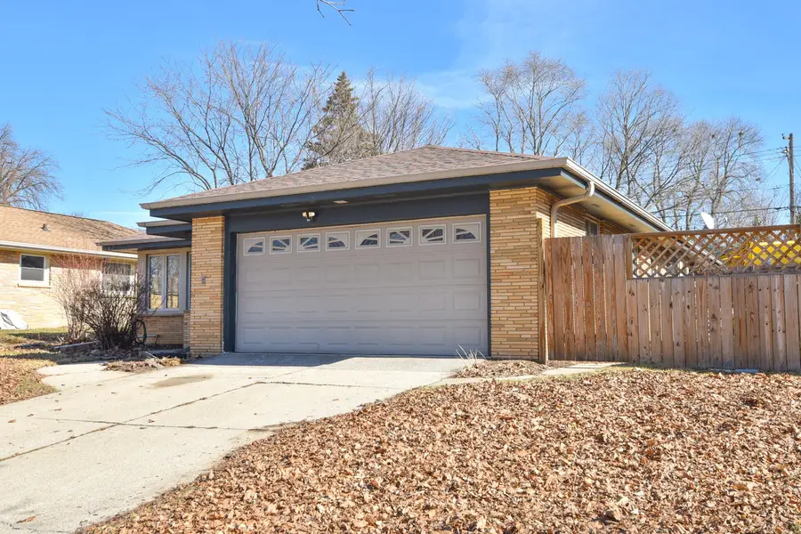 3182 N 96th St, Milwaukee, WI 53222 - #3