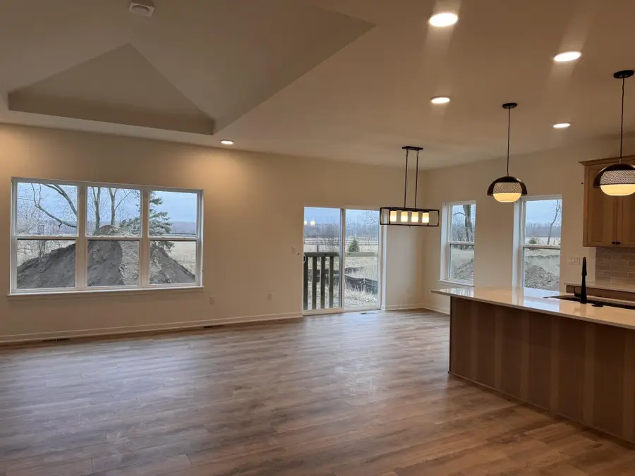W149N11976 Red Holly Dr, Germantown, WI 53022 - #3