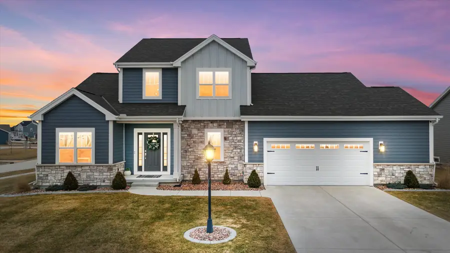 2874 Kegonsa Dr, Summit, WI 53066 - #2