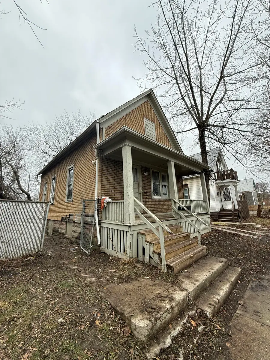 2749 N 9th St, Milwaukee, WI 53206 - #3